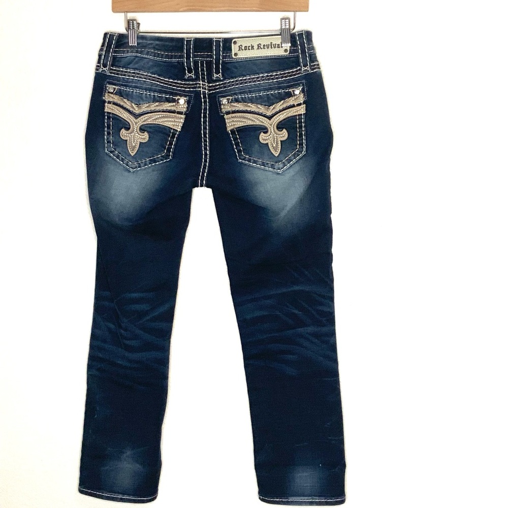 Rock Revival Womans Capri Jeans Size 28 Blue Rhinestones Thick Stitch.
